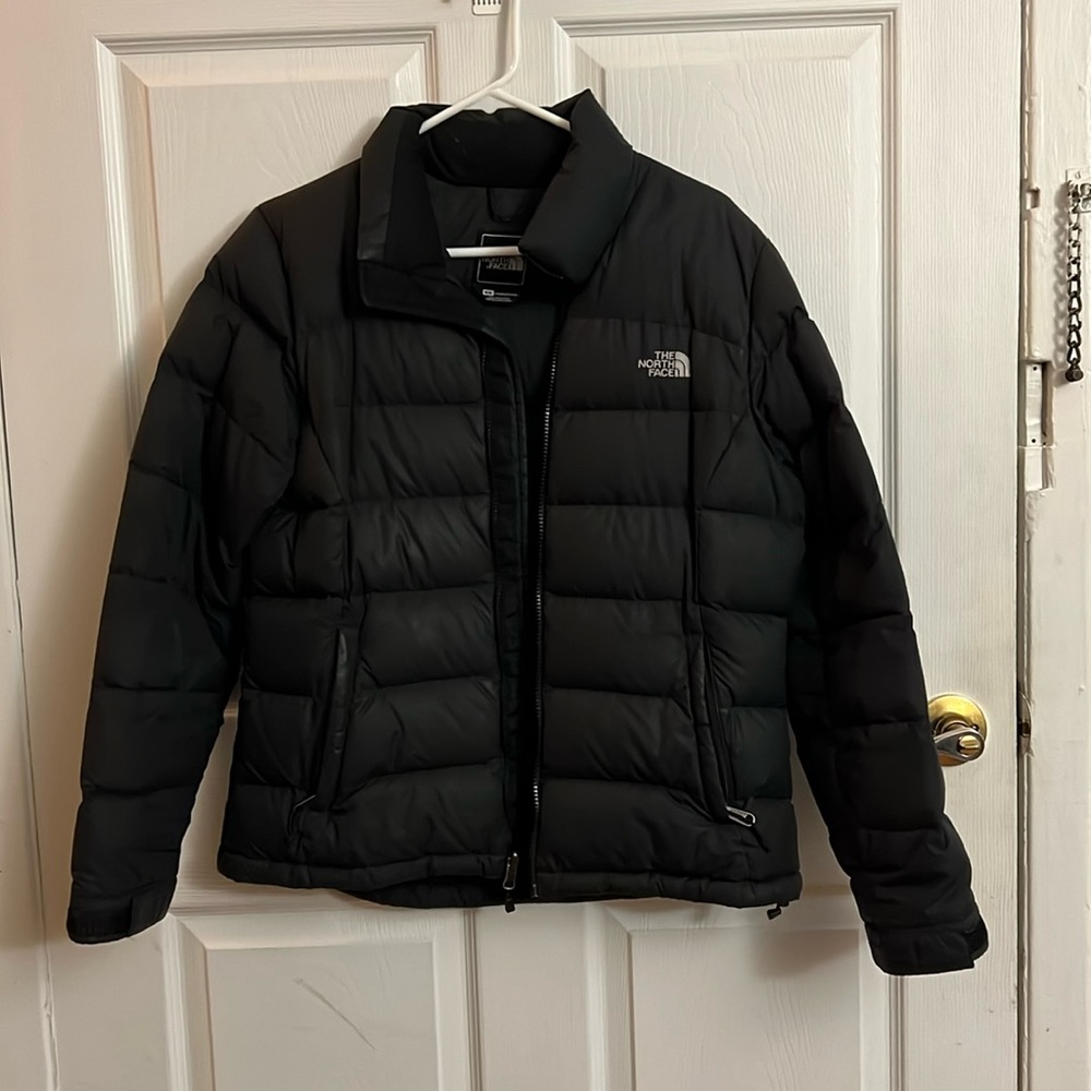 Women’s north face puffer jacket